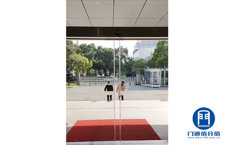 上海銀行數(shù)據(jù)中心無框自動玻璃門維修服務(wù)